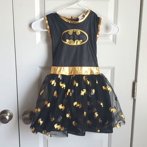 Rubie's Other - Batgirl DC Rubies Costume in Size Medium (4t)